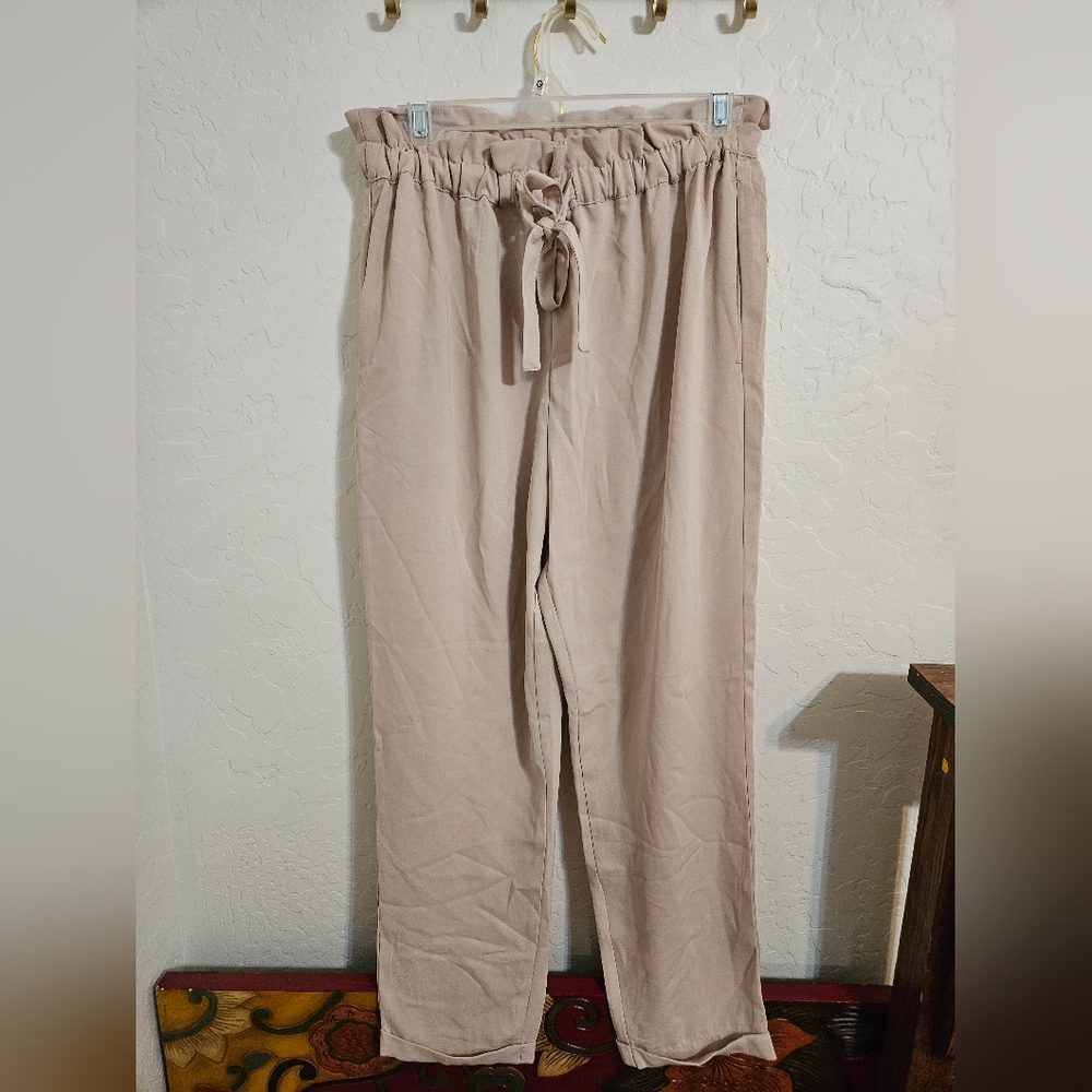 H&M Women's Beige Tie-Waist Pants